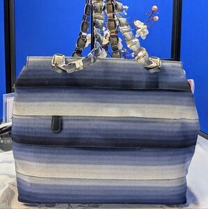 Salvatore Ferragamo Tiers Gradiant Blue Shoulder Bag - RARE🔥